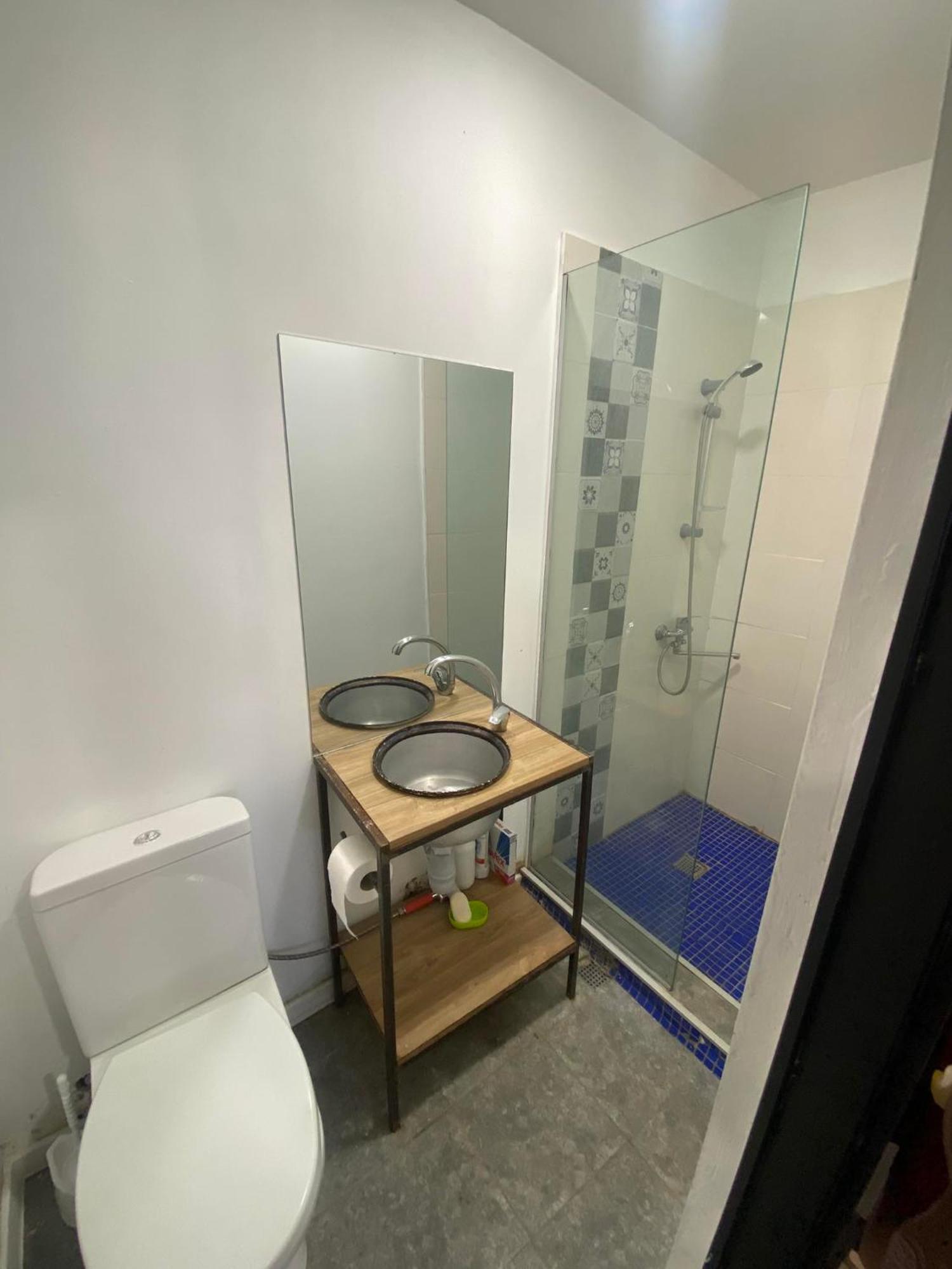 Family Apartment In Avlabari Tbilisi Bagian luar foto