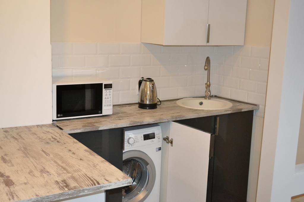 Family Apartment In Avlabari Tbilisi Bagian luar foto
